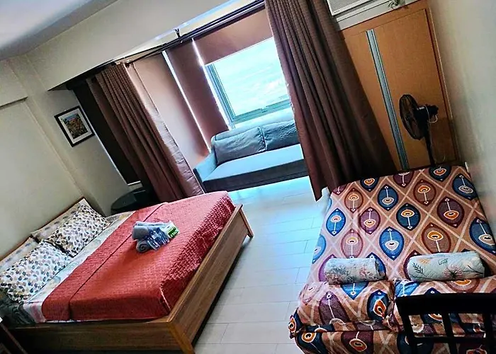 Rqui Condotel Near Airport 3* Manille