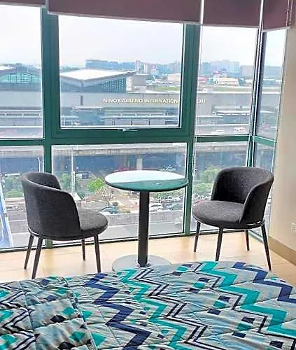 Hotel Rqui Condotel Near Airport Manille