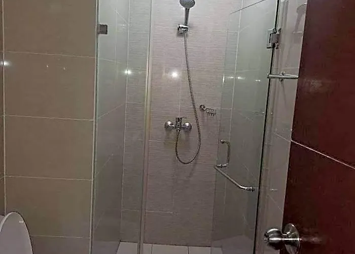 Hotel Rqui Condotel Near Airport 3*