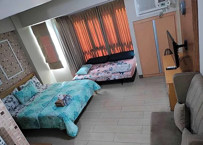 Rqui Condotel Near Airport 3* Manille